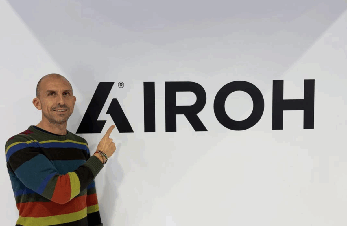 LR DIGITAL AGENCY IN EICMA CON AIROH